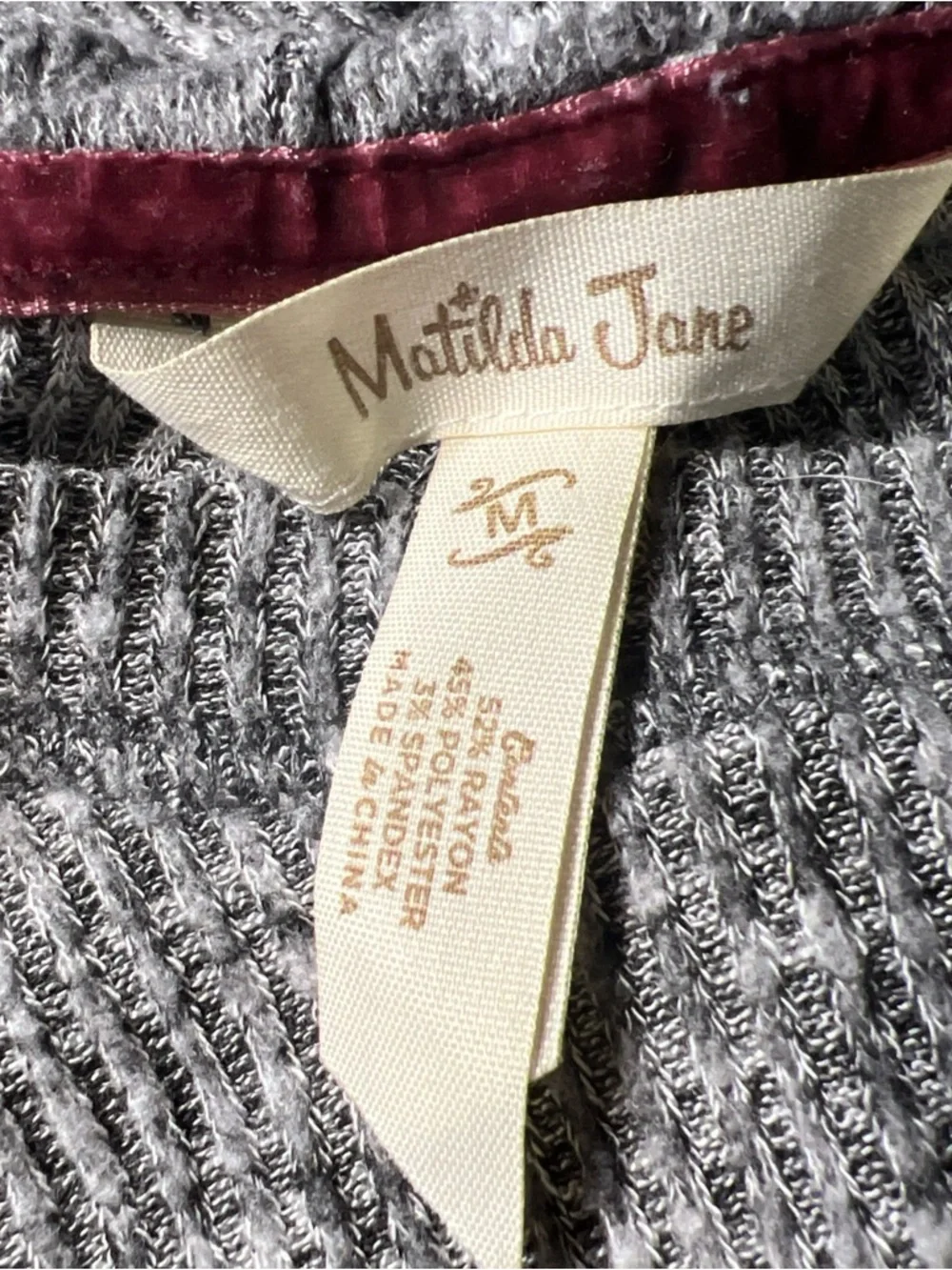 Matilda Jane Medium Gray Heathered Pullover Long Sleeve Open Back Top - Picture 4 of 4